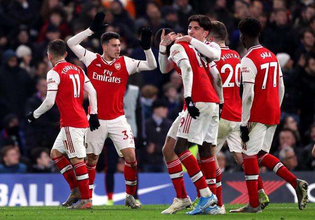  阿森纳战平曼联，托马斯红牌改写比赛走势  