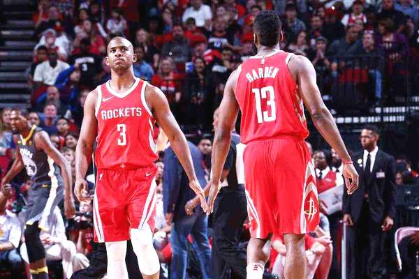  阿德巴约两双热火轻取活塞豪取五连胜势头