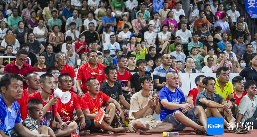  第戎主场氛围热烈，球迷助威推动球队反败为胜